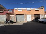 Locale commerciale centrale.