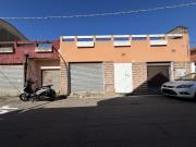 Locale commerciale centrale. 